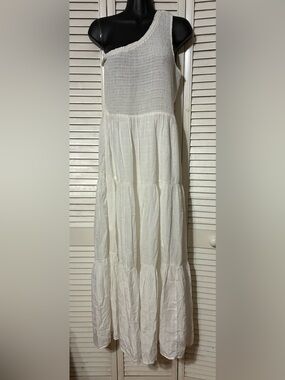 entro One-Shoulder White Tiered Maxi dress. Super soft!